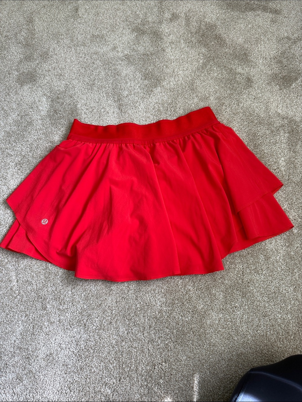 Lululemon red tennis skirt